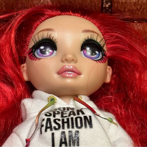 Rainbow 🌈 ❤️High Ruby Anderson ❤️fashion doll - Picture 6 of 8